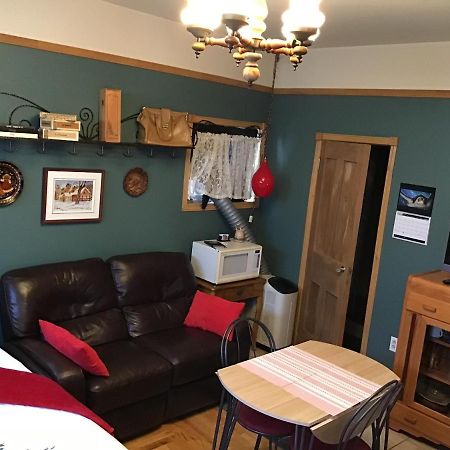 Appartement Chez Odette, loft intime à Roberval Extérieur photo